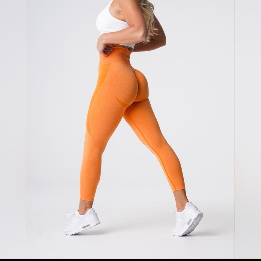 NVGTN Contour Seamless Leggings Sunset Orange Size Small